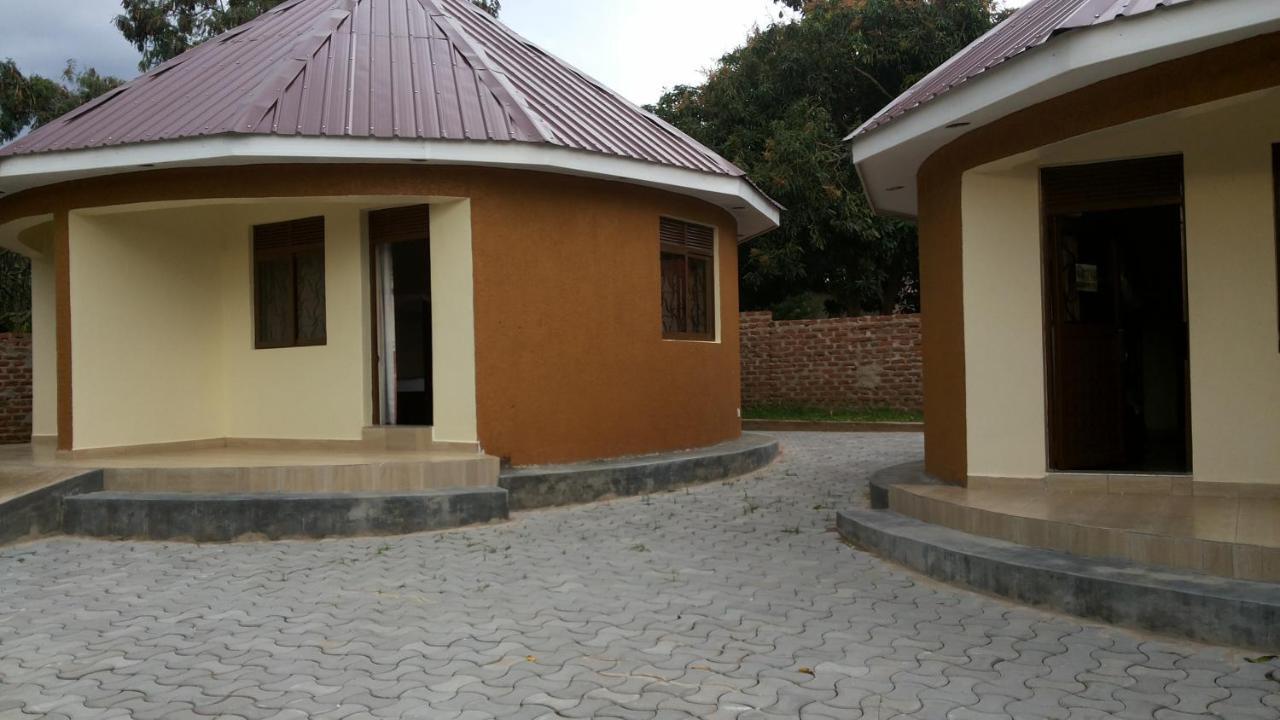 Kalalo Cottage Inn Pakwach المظهر الخارجي الصورة