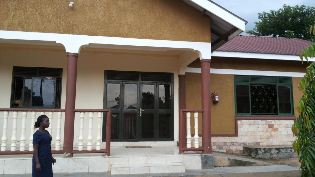 Kalalo Cottage Inn Pakwach المظهر الخارجي الصورة