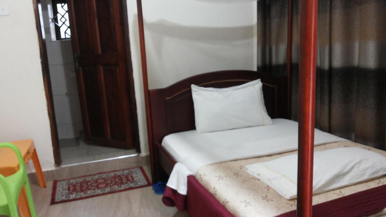 Kalalo Cottage Inn Pakwach المظهر الخارجي الصورة