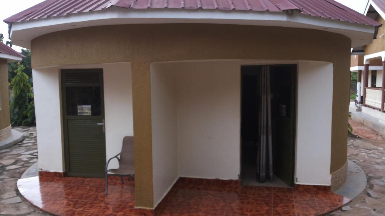 Kalalo Cottage Inn Pakwach المظهر الخارجي الصورة